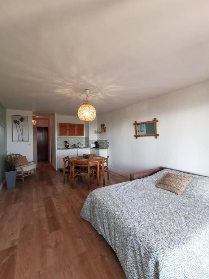 "Les Palmiers" Studio Spacieux Vue Mer Terrasse & Parking Saint-Cyr-sur-Mer Eksteriør billede