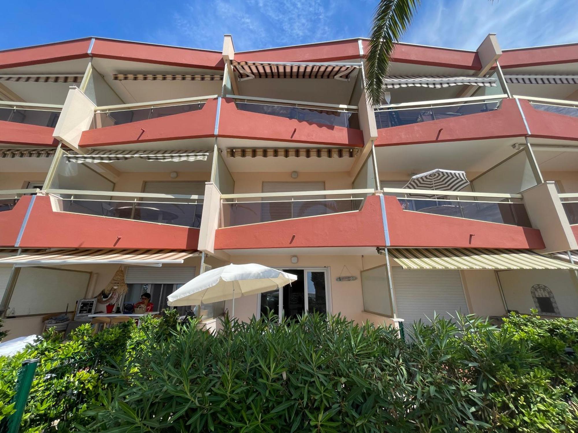 "Les Palmiers" Studio Spacieux Vue Mer Terrasse & Parking Saint-Cyr-sur-Mer Eksteriør billede